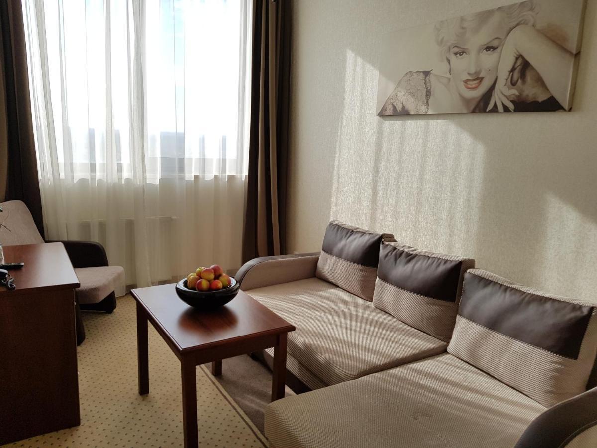 Hotel Starzynski Płock Extérieur photo